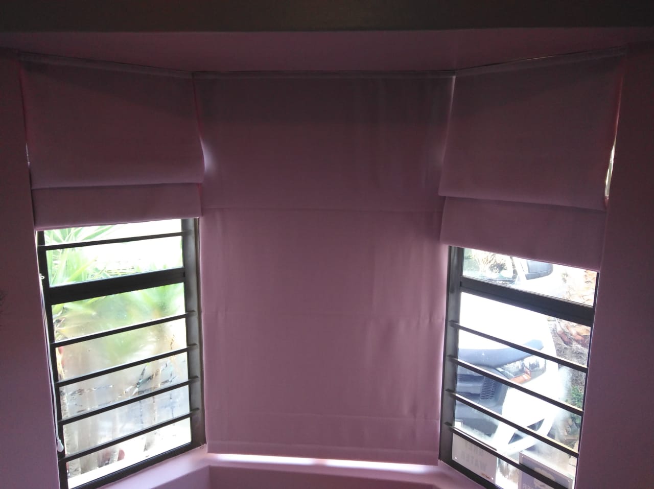 Roller blinds Maroon